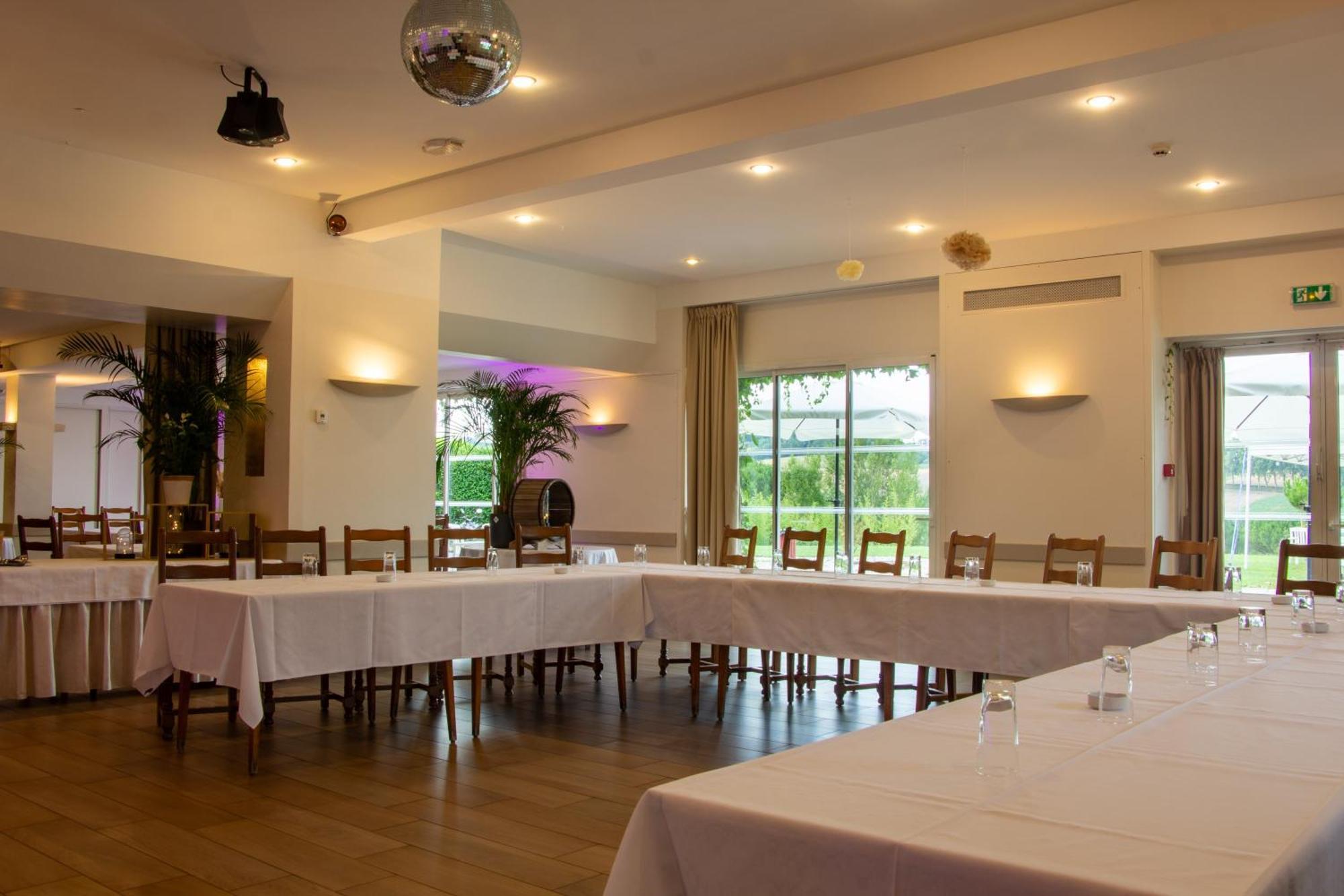 Logis Hotel Et Restaurant La Bombardiere Cuq-Toulza Exteriör bild
